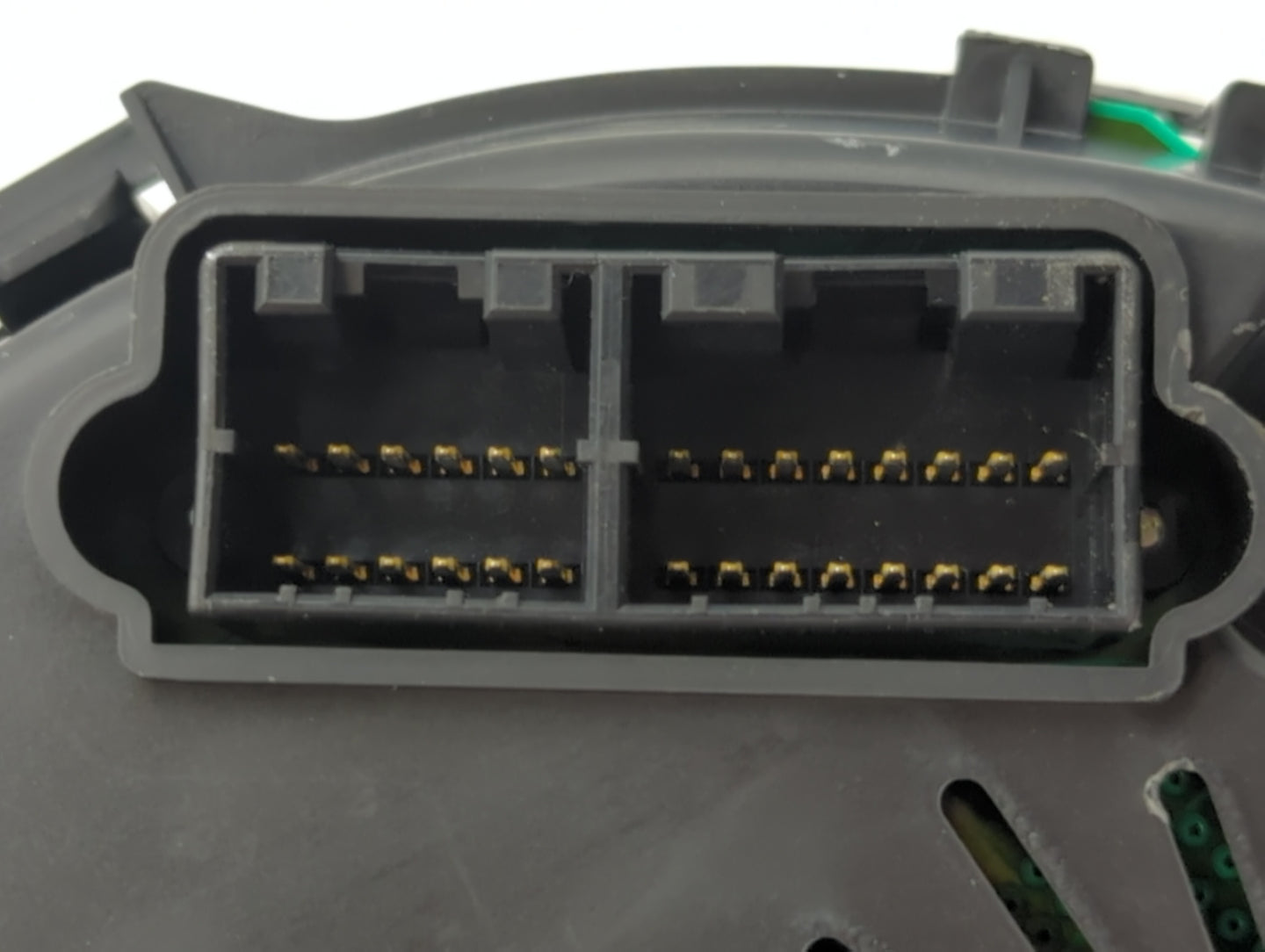 2015-2017 Hyundai Accent Instrument Cluster Speedometer Gauges P/N:94021-1R510 94021-1R500 Fits Fits 2015 2016 2017 OEM Used