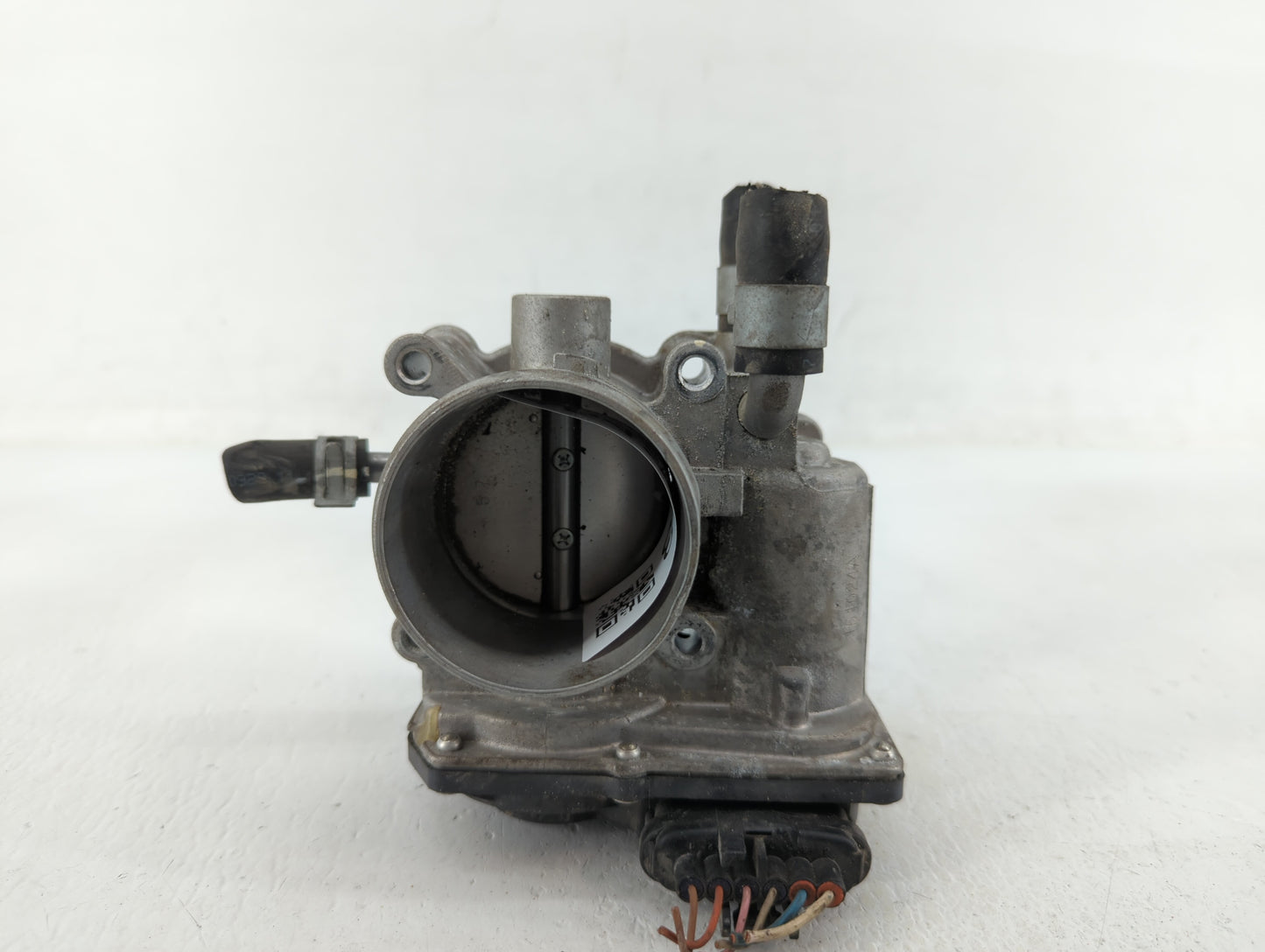 2012-2019 Hyundai Accent Throttle Body P/N:35100-2B300 Fits Fits 2012 2013 2014 2015 2016 2017 2018 2019 OEM Used Auto Parts