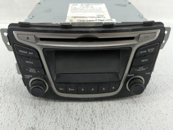 compare product 2015-2017 Hyundai Accent Am Fm Cd Player Radio Receiver 526241