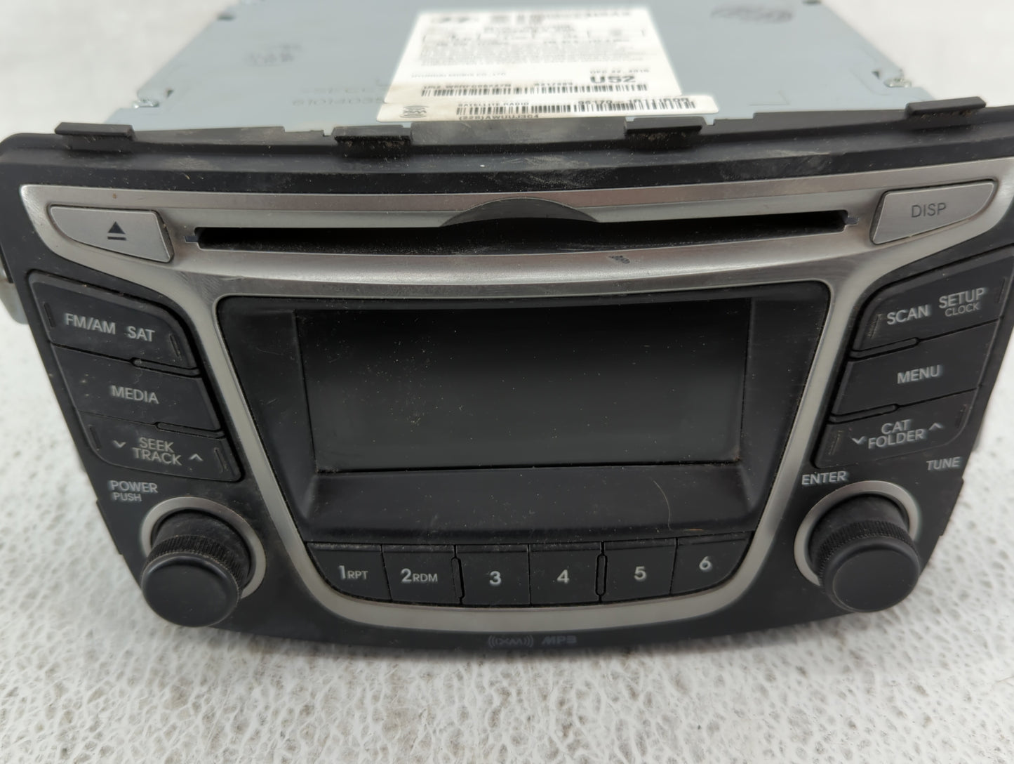 2015-2017 Hyundai Accent Am Fm Cd Player Radio Receiver - Oemusedautoparts1.com