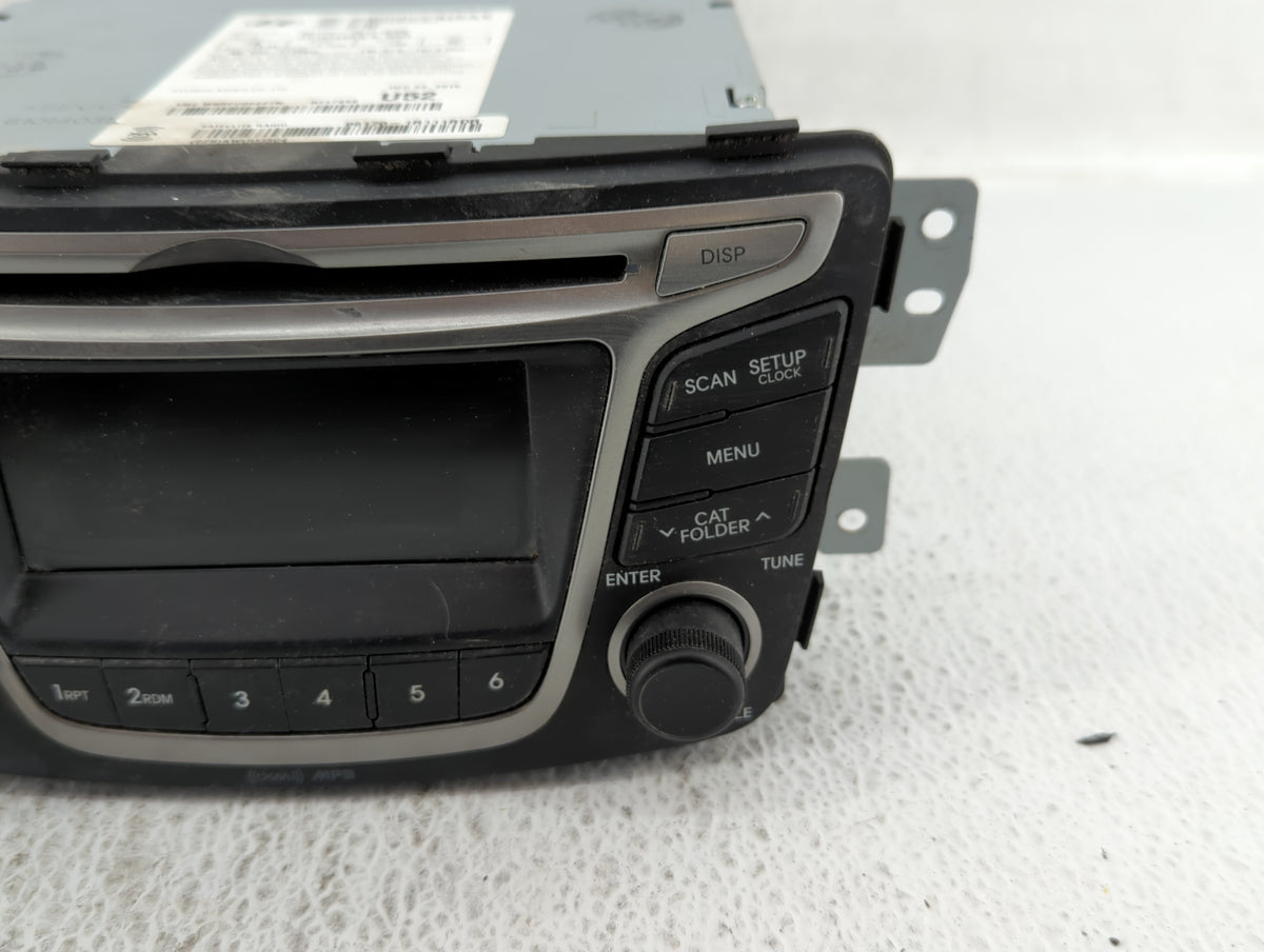 2015-2017 Hyundai Accent Am Fm Cd Player Radio Receiver 526241 - Oemusedautoparts1.com