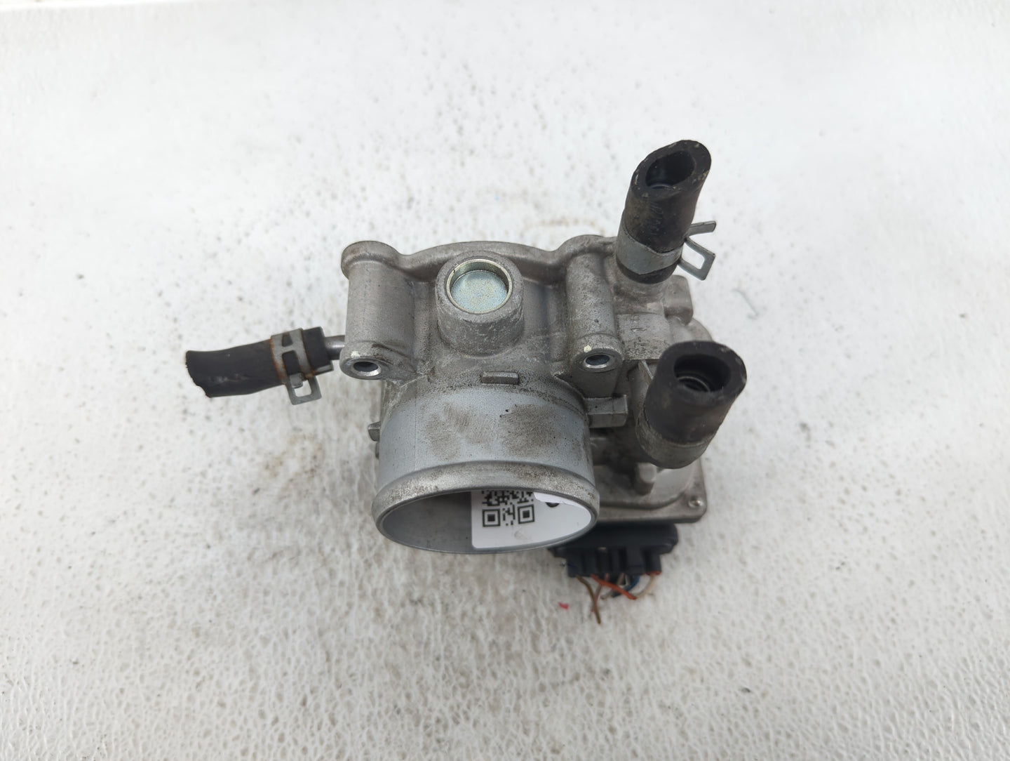 2012-2019 Hyundai Accent Throttle Body P/N:35100-2B300 Fits Fits 2012 2013 2014 2015 2016 2017 2018 2019 OEM Used Auto Parts