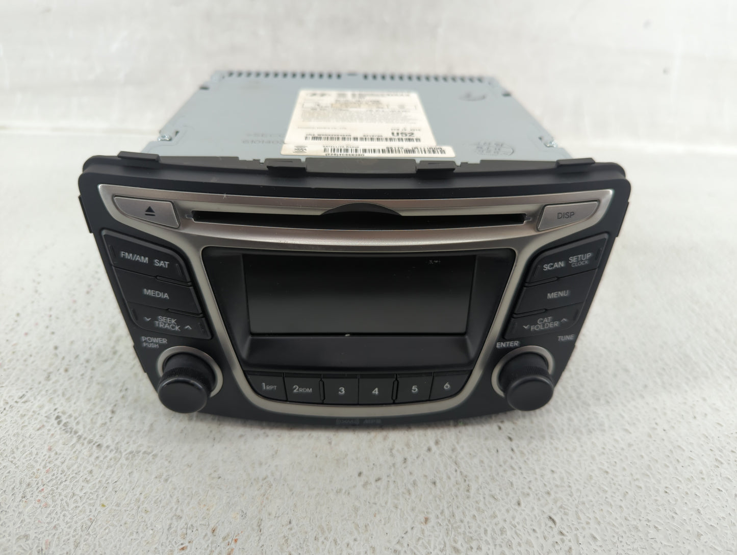 2015-2017 Hyundai Accent Am Fm Cd Player Radio Receiver - Oemusedautoparts1.com