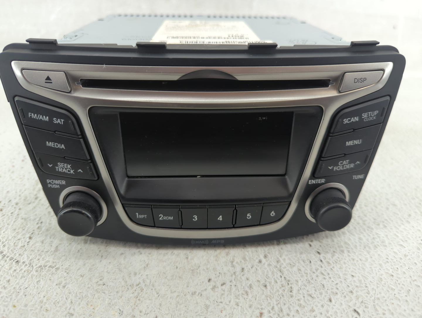2015-2017 Hyundai Accent Am Fm Cd Player Radio Receiver - Oemusedautoparts1.com