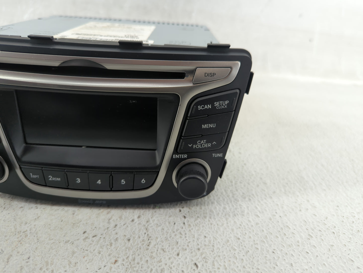 2015-2017 Hyundai Accent Am Fm Cd Player Radio Receiver - Oemusedautoparts1.com