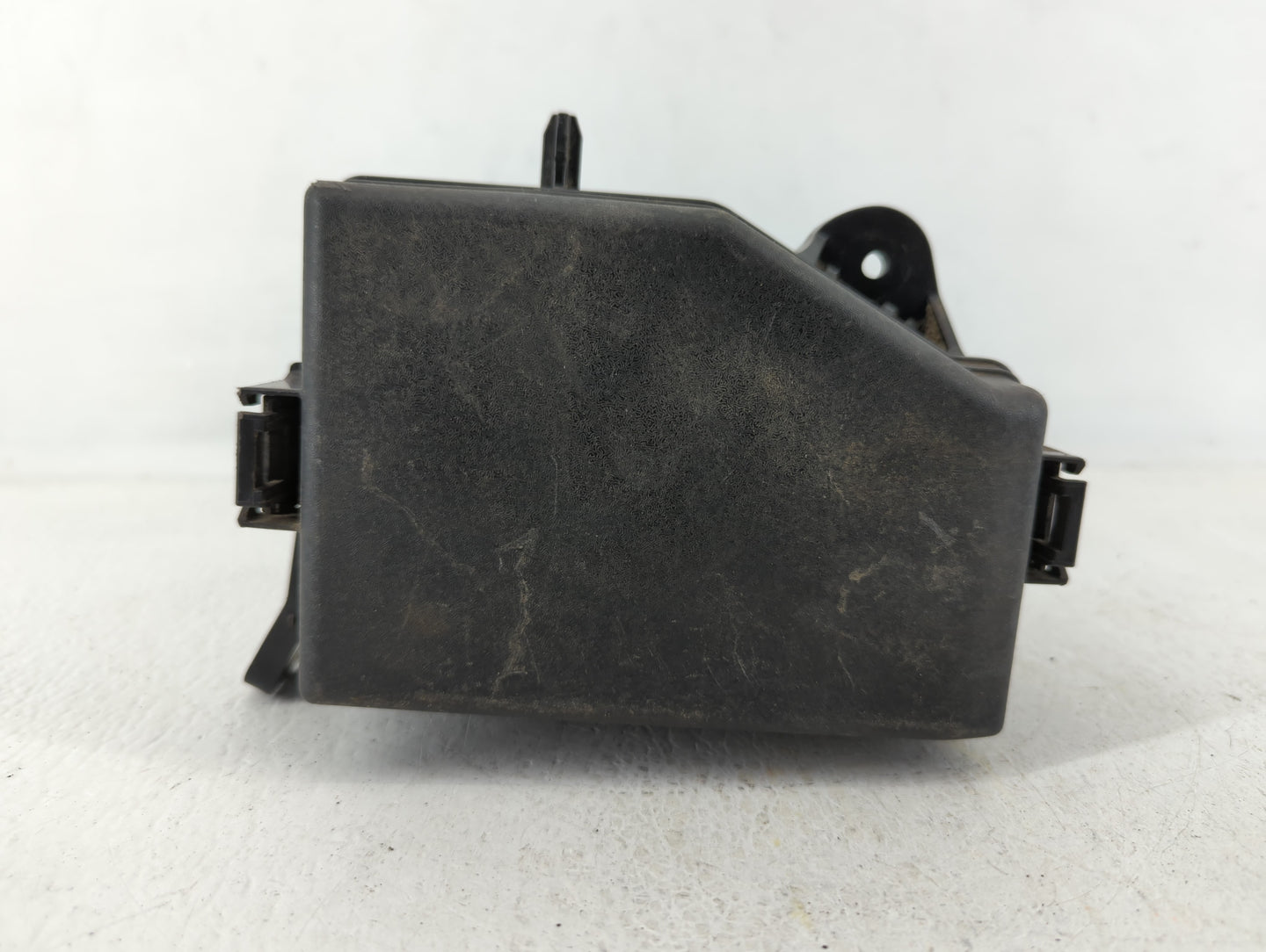 2015-2017 Hyundai Accent Fusebox Fuse Box Panel Relay Module P/N:91420-1R630 Fits Fits 2015 2016 2017 OEM Used Auto Parts - 