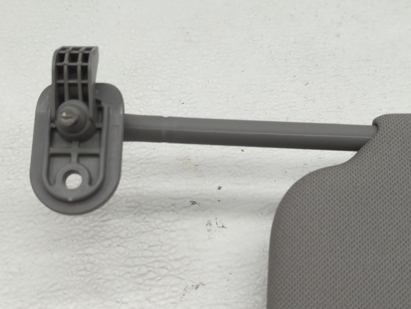 2014-2017 Hyundai Accent Sun Visor Shade Replacement Passenger Right Mirror Fits Fits 2014 2015 2016 2017 OEM Used Auto Part