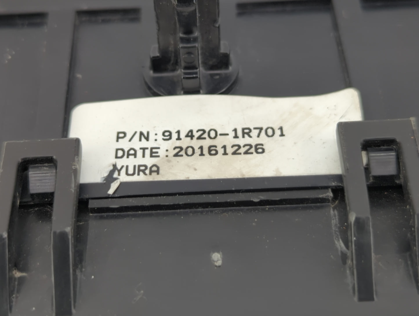 2015-2017 Hyundai Accent Fusebox Fuse Box Panel Relay Module P/N:91420-1R521 91950-1R220 Fits Fits 2015 2016 2017 OEM Used A