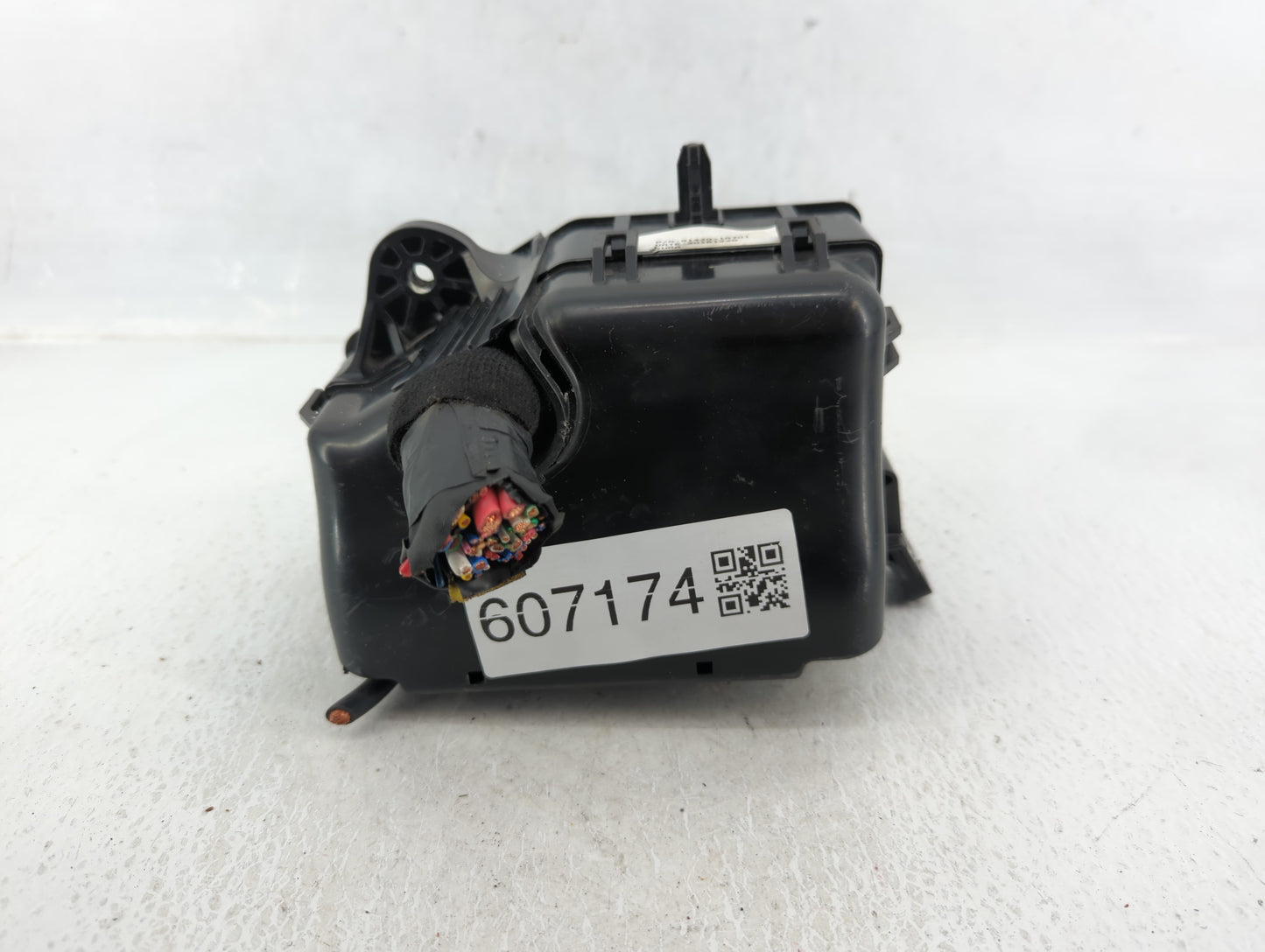 2015-2017 Hyundai Accent Fusebox Fuse Box Panel Relay Module P/N:91420-1R521 91950-1R220 Fits Fits 2015 2016 2017 OEM Used A