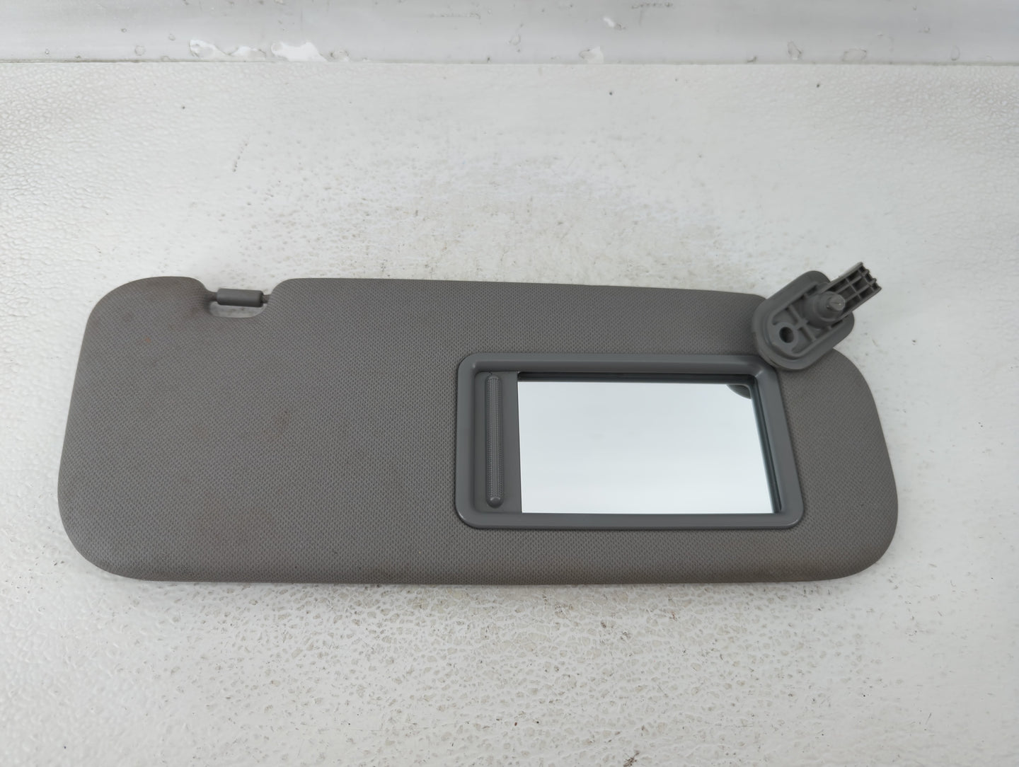 2014-2017 Hyundai Accent Sun Visor Shade Replacement Passenger Right Mirror Fits Fits 2014 2015 2016 2017 OEM Used Auto Part