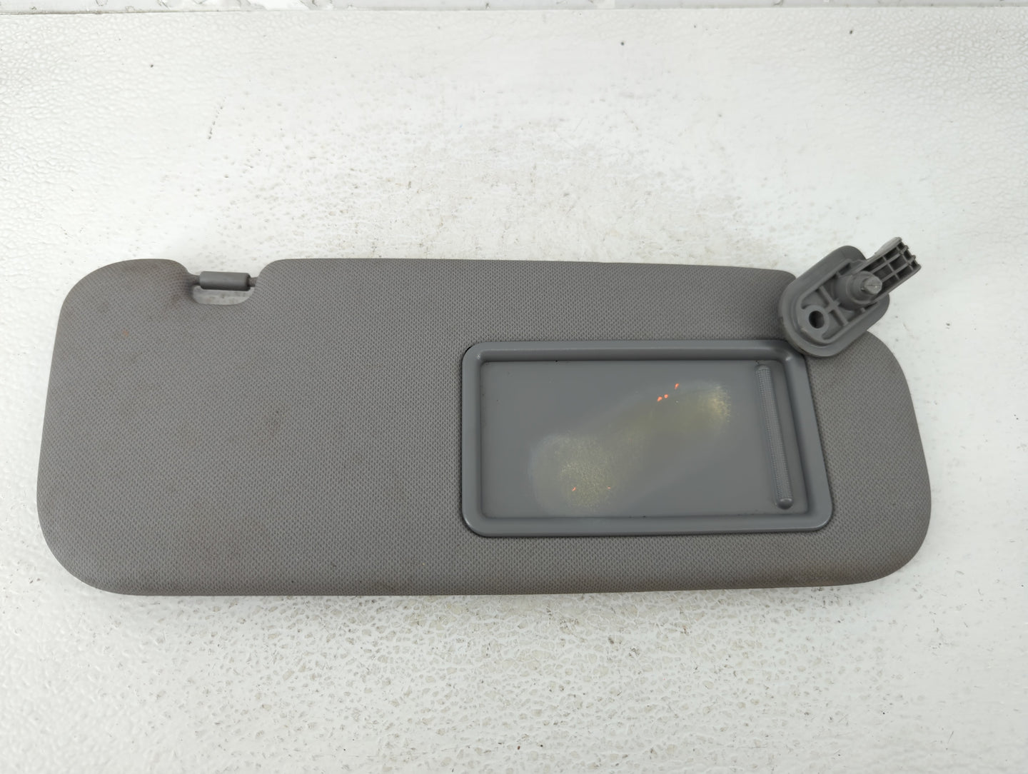 2014-2017 Hyundai Accent Sun Visor Shade Replacement Passenger Right Mirror Fits Fits 2014 2015 2016 2017 OEM Used Auto Part