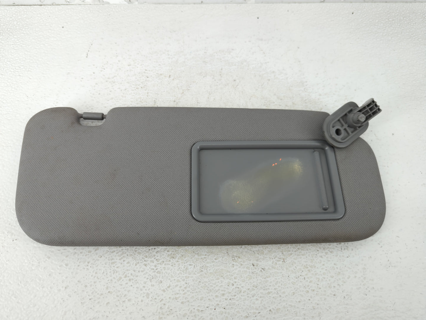 2014-2017 Hyundai Accent Sun Visor Shade Replacement Passenger Right Mirror Fits Fits 2014 2015 2016 2017 OEM Used Auto Part