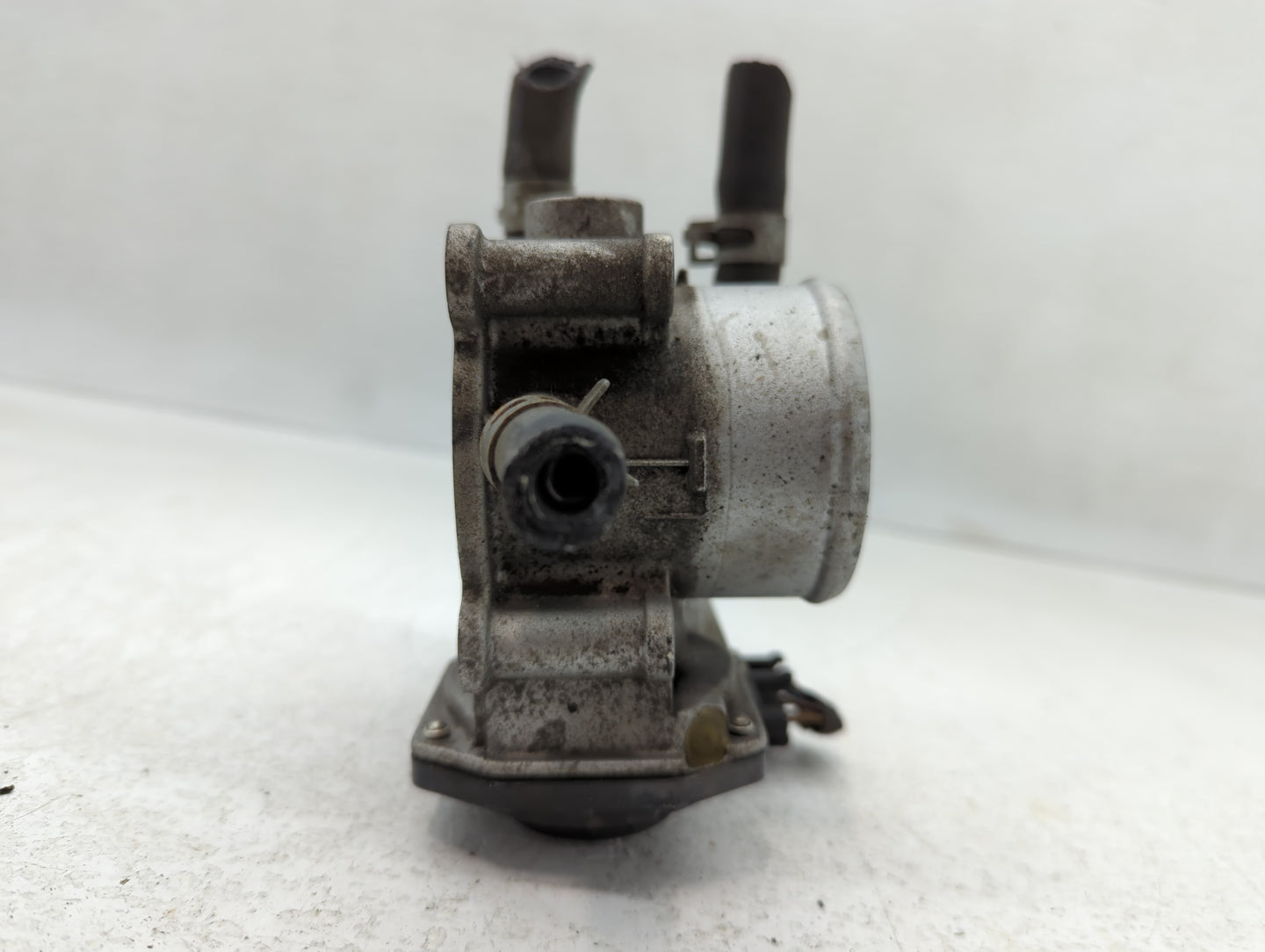 2012-2019 Hyundai Accent Throttle Body P/N:6S02 12S16 35100-20300 Fits Fits 2012 2013 2014 2015 2016 2017 2018 2019 OEM Used