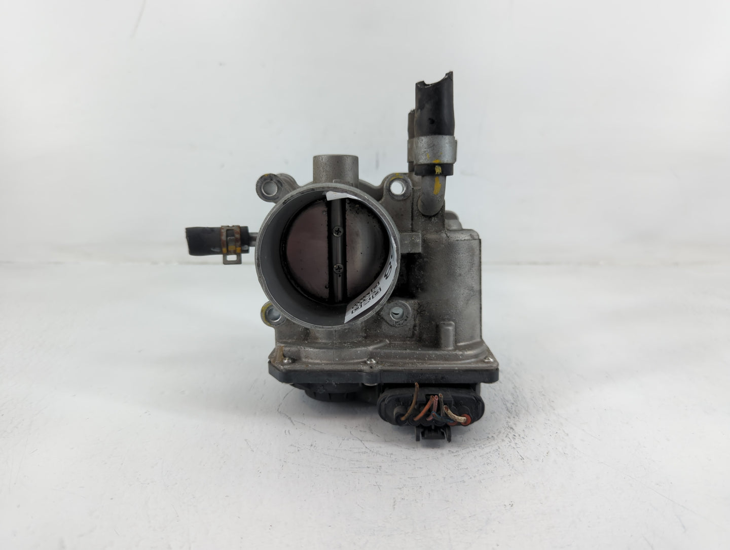 2012-2019 Hyundai Accent Throttle Body P/N:5302 6S10 35100-2B300 Fits Fits 2012 2013 2014 2015 2016 2017 2018 2019 OEM Used 