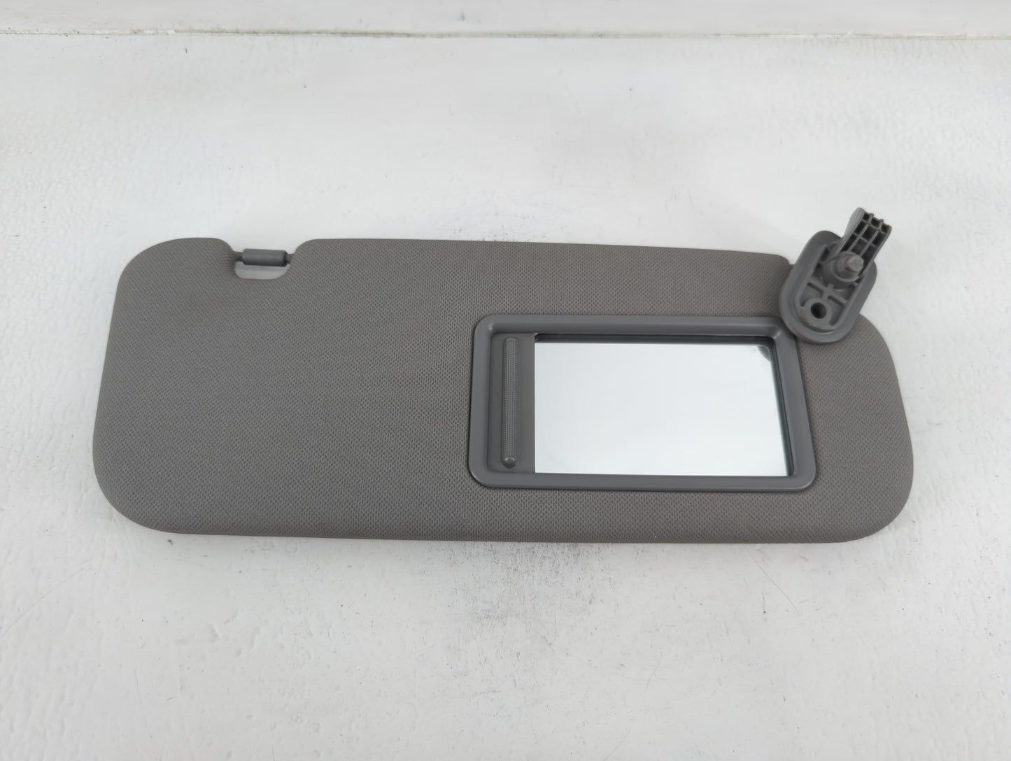 2014-2017 Hyundai Accent Sun Visor Shade Replacement Passenger Right Mirror Fits Fits 2014 2015 2016 2017 OEM Used Auto Part