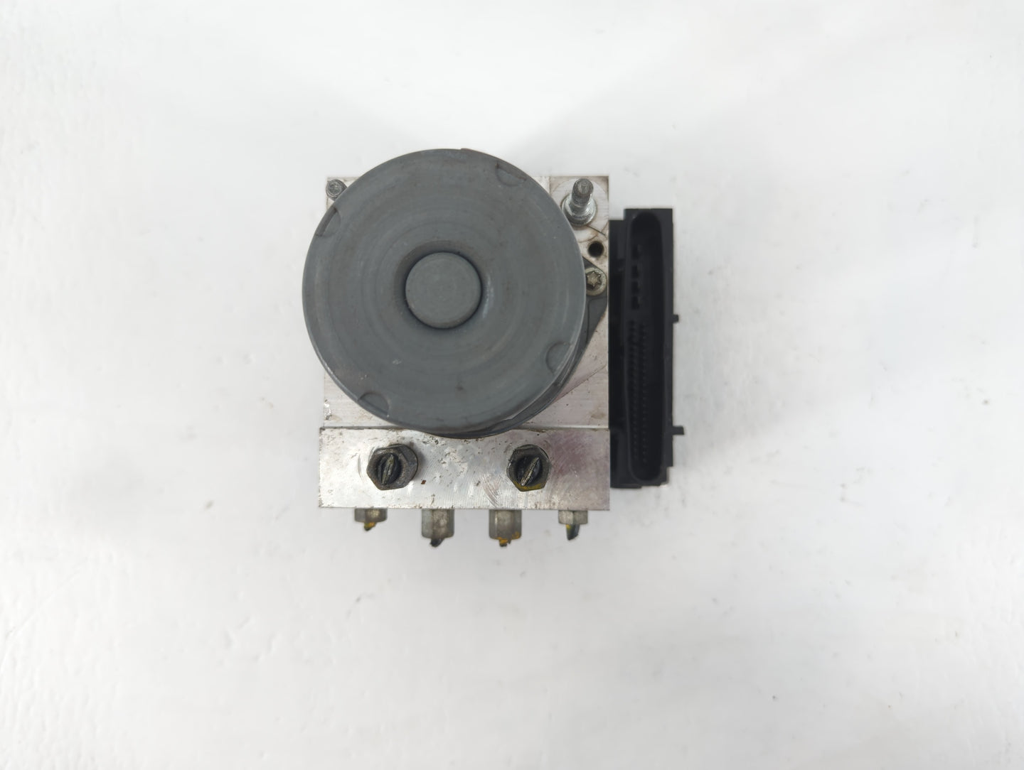 2015-2017 Hyundai Accent ABS Pump Control Module Replacement P/N:0 265 235 453 Fits Fits 2015 2016 2017 OEM Used Auto Parts 