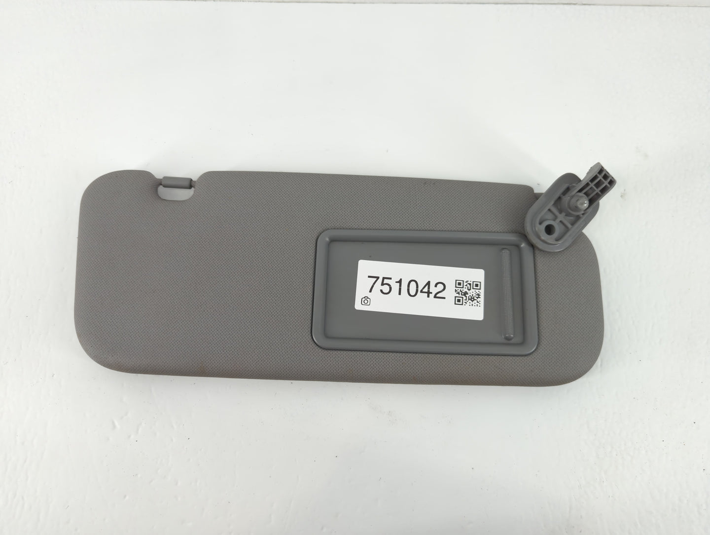 2014-2017 Hyundai Accent Sun Visor Shade Replacement Passenger Right Mirror Fits Fits 2014 2015 2016 2017 OEM Used Auto Part