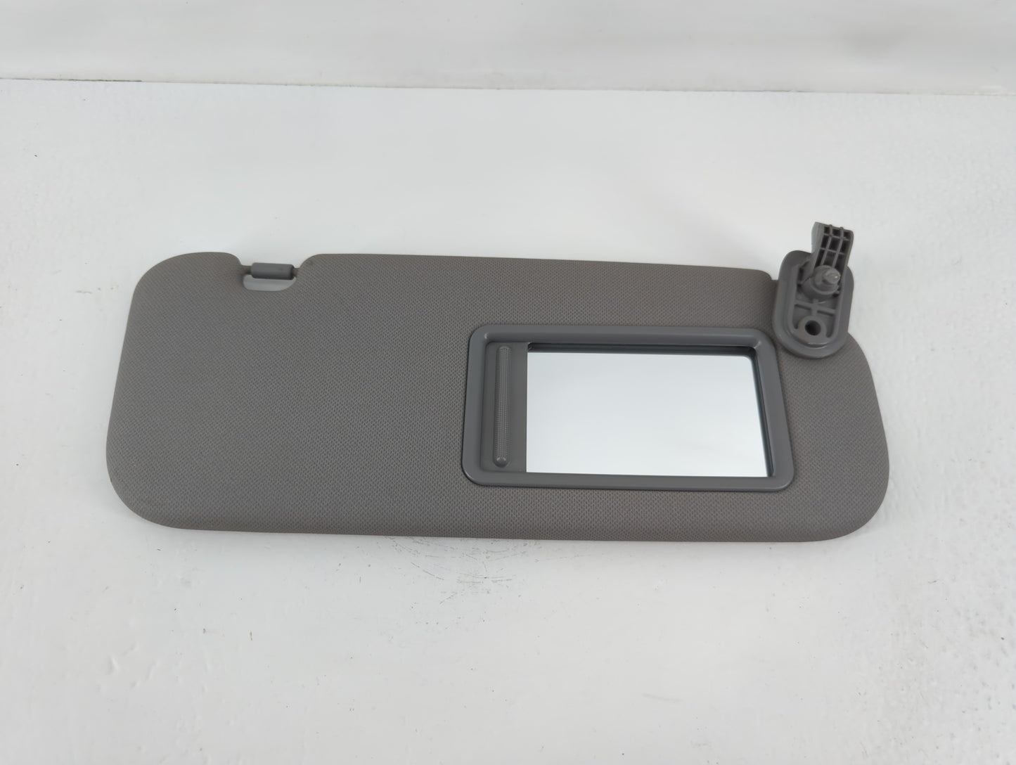 2014-2017 Hyundai Accent Sun Visor Shade Replacement Passenger Right Mirror Fits Fits 2014 2015 2016 2017 OEM Used Auto Part