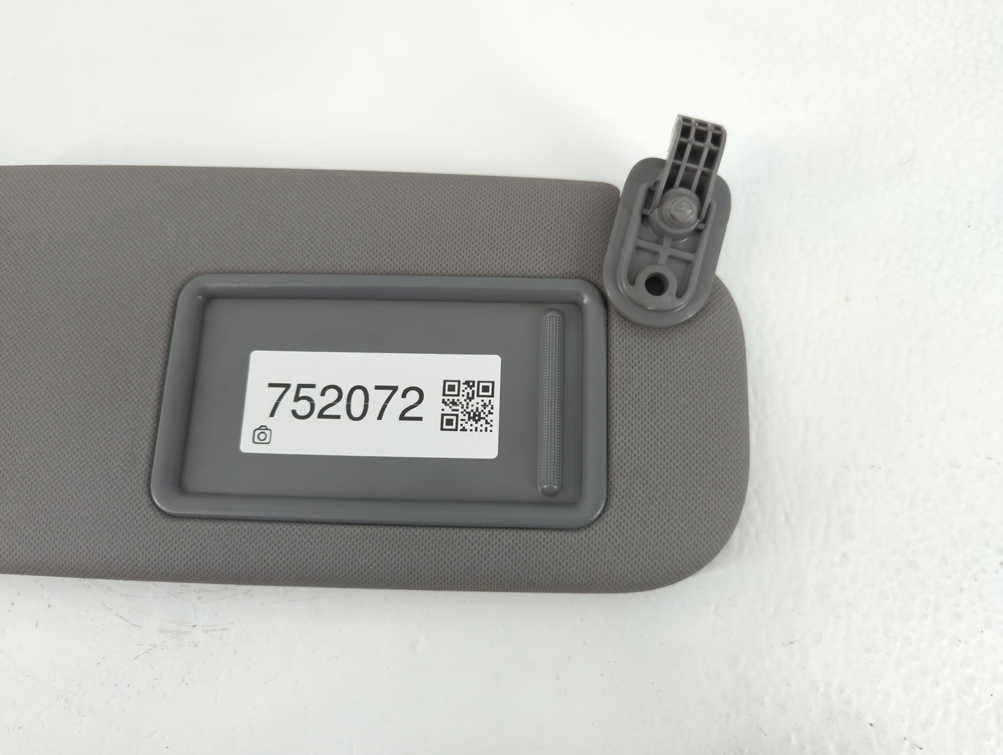2014-2017 Hyundai Accent Sun Visor Shade Replacement Passenger Right Mirror Fits Fits 2014 2015 2016 2017 OEM Used Auto Part