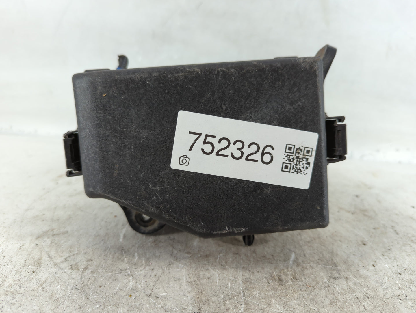 2015-2017 Hyundai Accent Fusebox Fuse Box Panel Relay Module P/N:91420-1R640 Fits Fits 2015 2016 2017 OEM Used Auto Parts - 