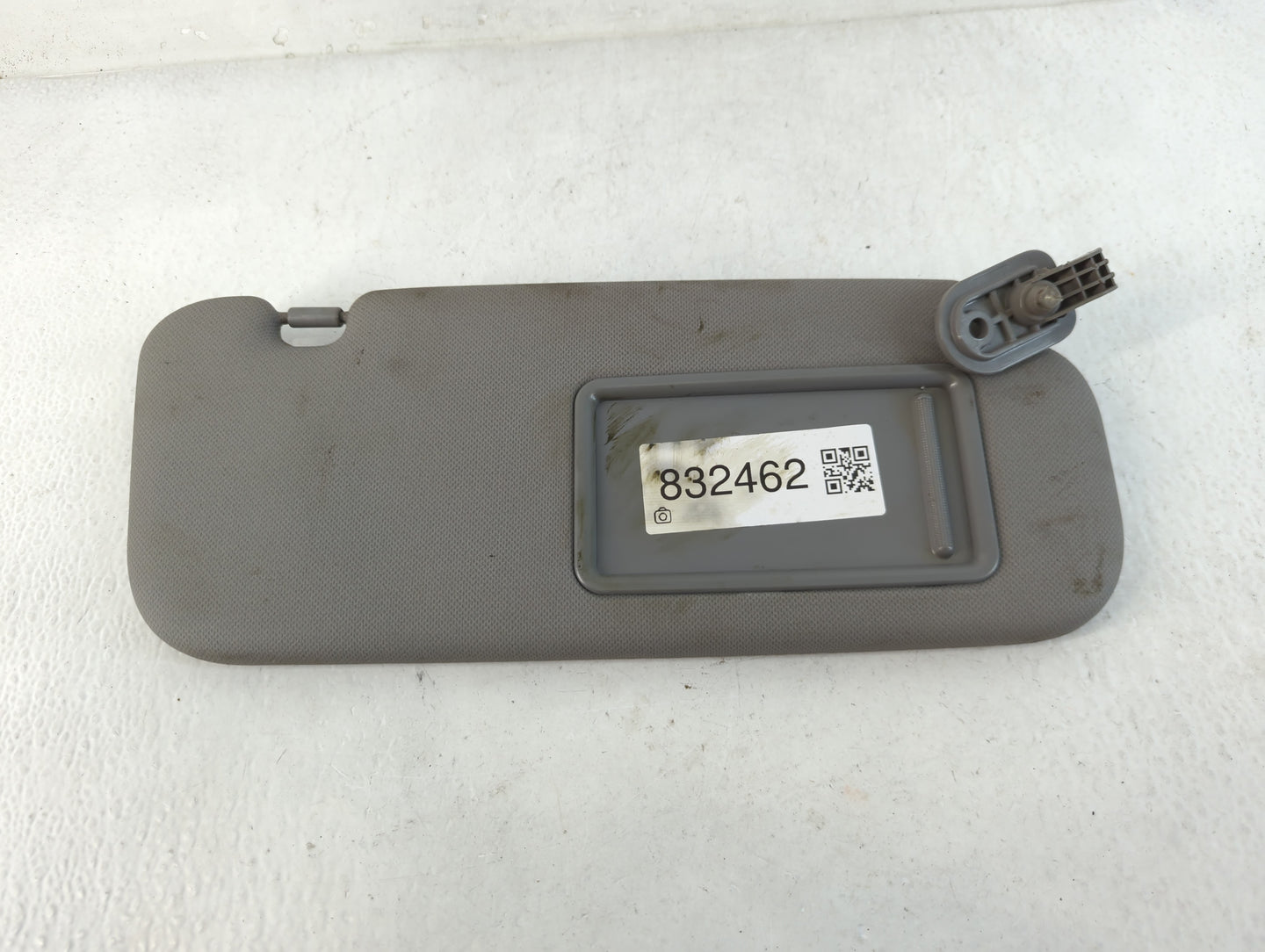 2014-2017 Hyundai Accent Sun Visor Shade Replacement Passenger Right Mirror Fits Fits 2014 2015 2016 2017 OEM Used Auto Part