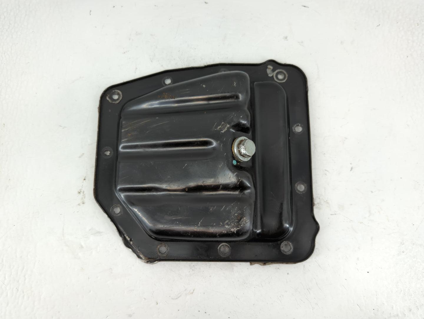 2012-2019 Hyundai Accent Engine Oil Pan P/N:1509140812A Fits Fits 2010 2011 2012 2013 2014 2015 2016 2017 2018 2019 OEM Used