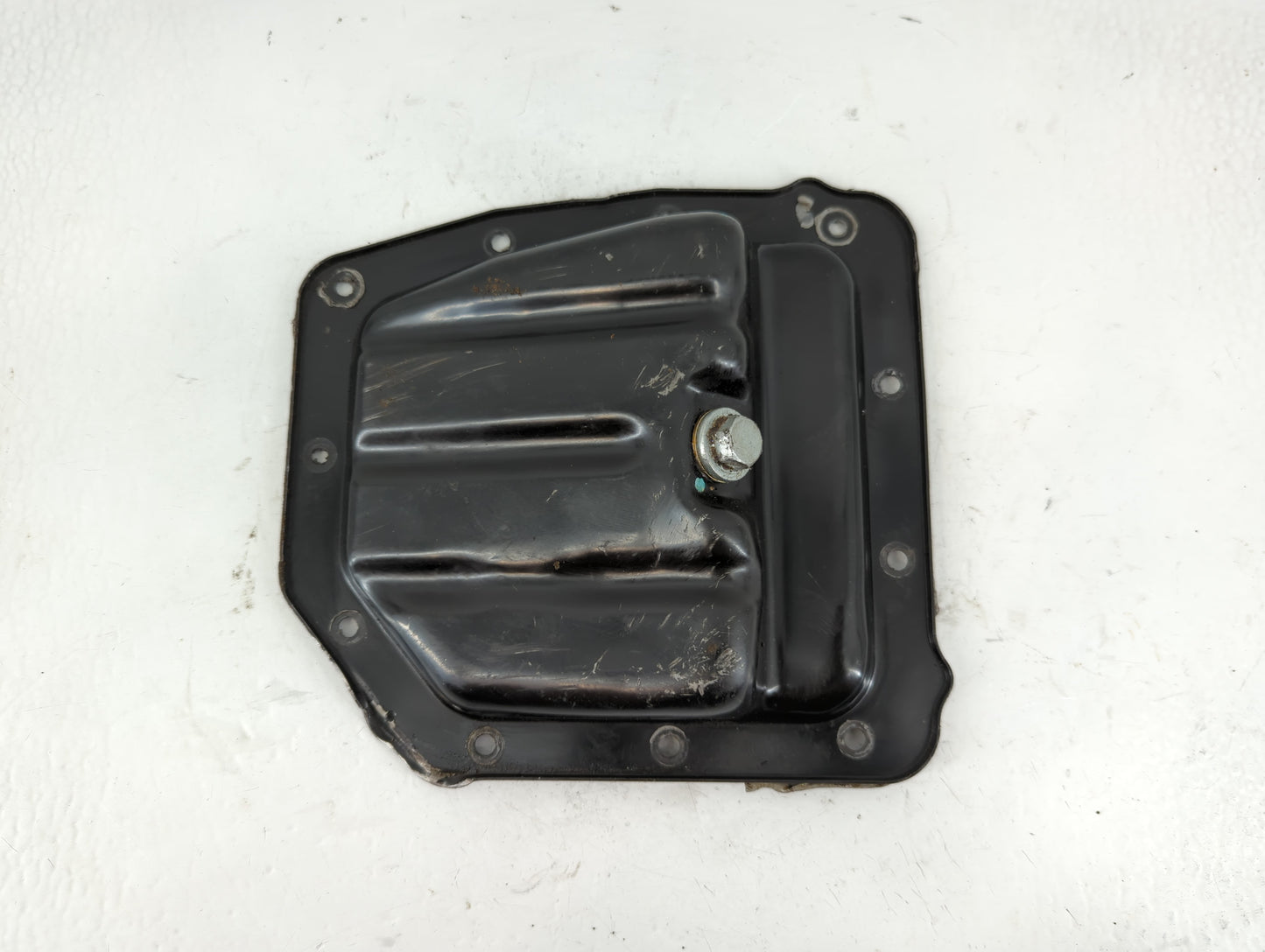 2012-2019 Hyundai Accent Engine Oil Pan P/N:1509140812A Fits Fits 2010 2011 2012 2013 2014 2015 2016 2017 2018 2019 OEM Used