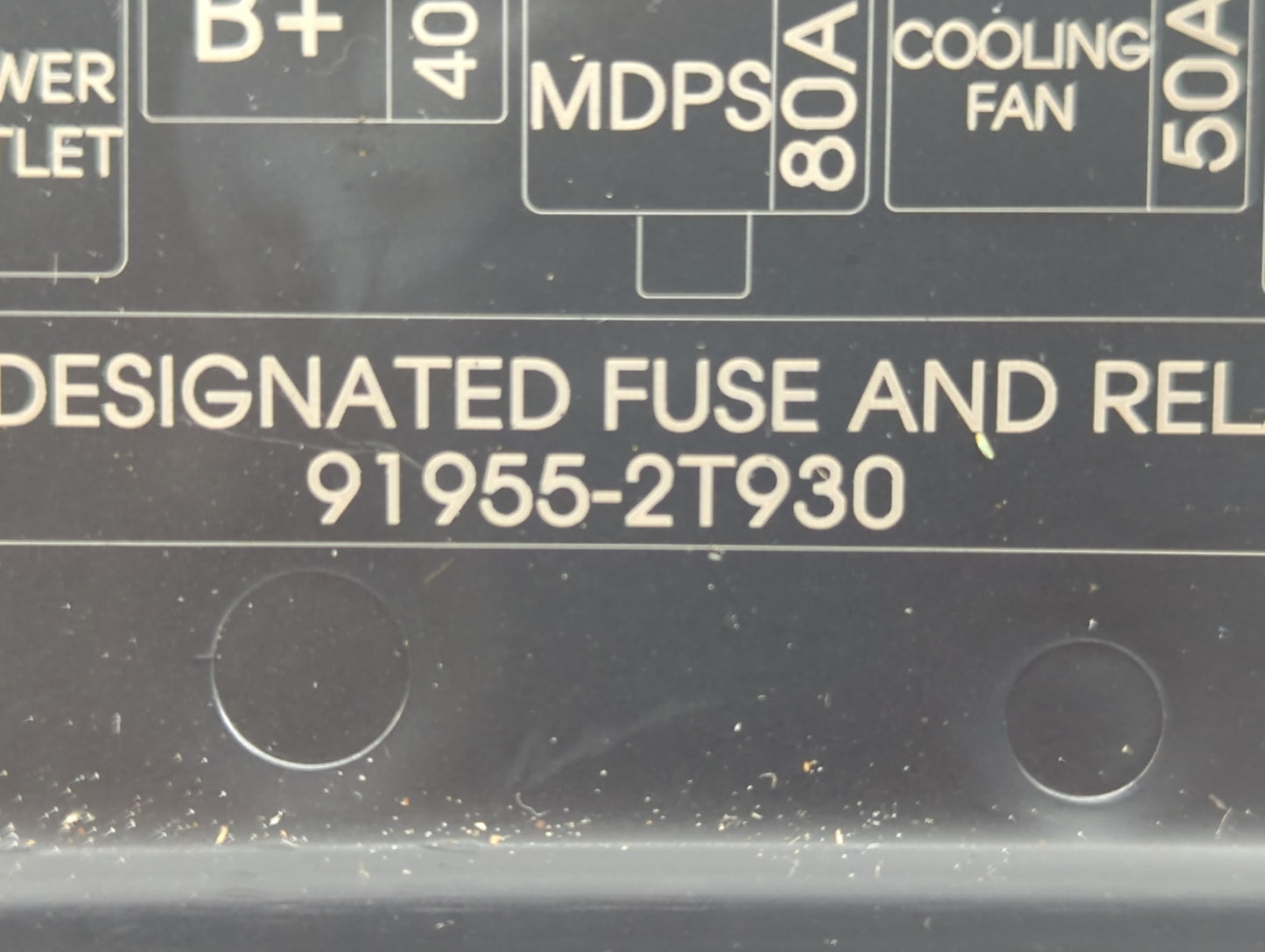 2015-2017 Hyundai Azera Fusebox Fuse Box Panel Relay Module P/N:91955-2T930 Fits Fits 2015 2016 2017 OEM Used Auto Parts - O