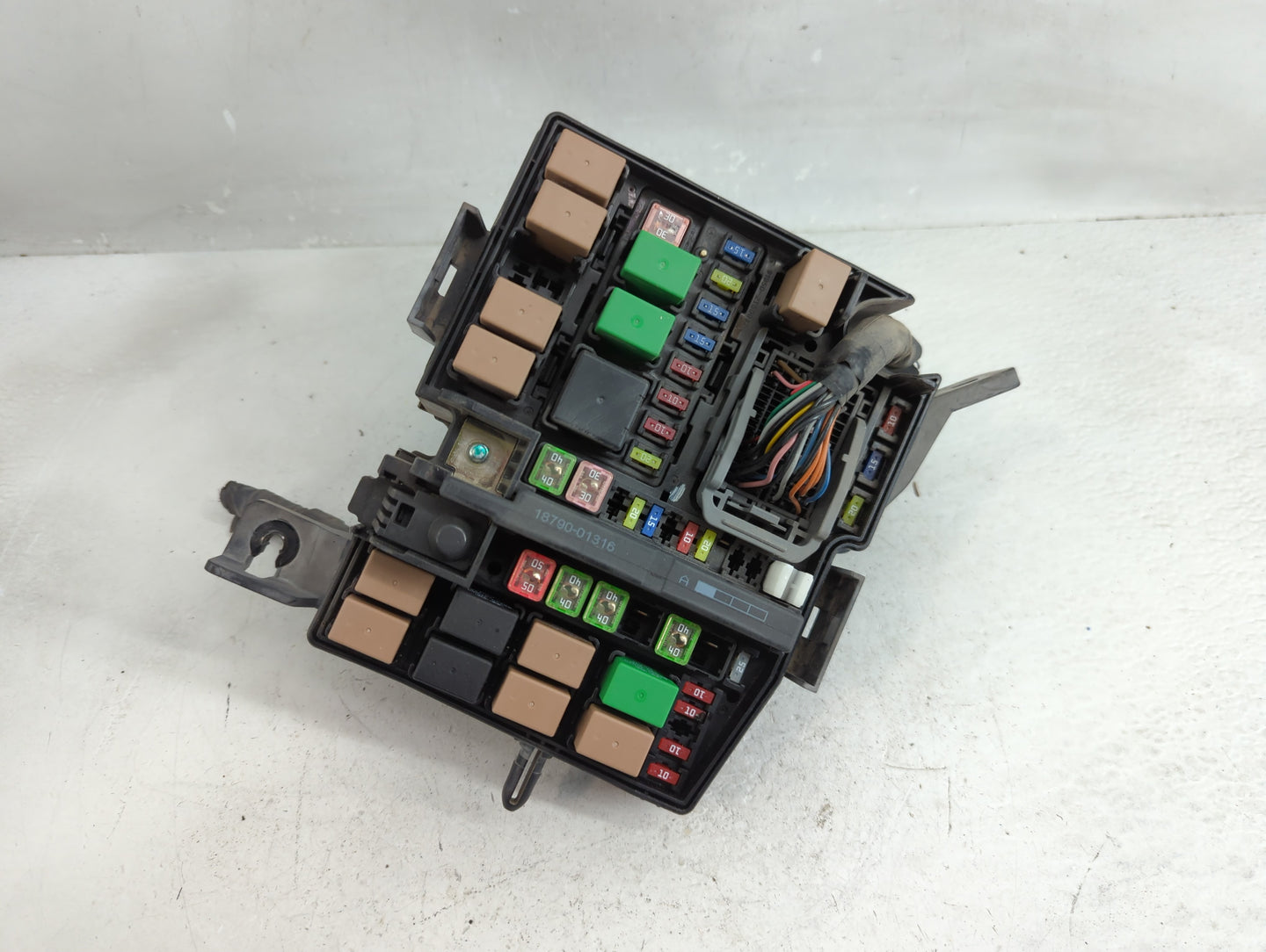 2015-2017 Hyundai Azera Fusebox Fuse Box Panel Relay Module P/N:91955-2T890 Fits Fits 2015 2016 2017 OEM Used Auto Parts - O