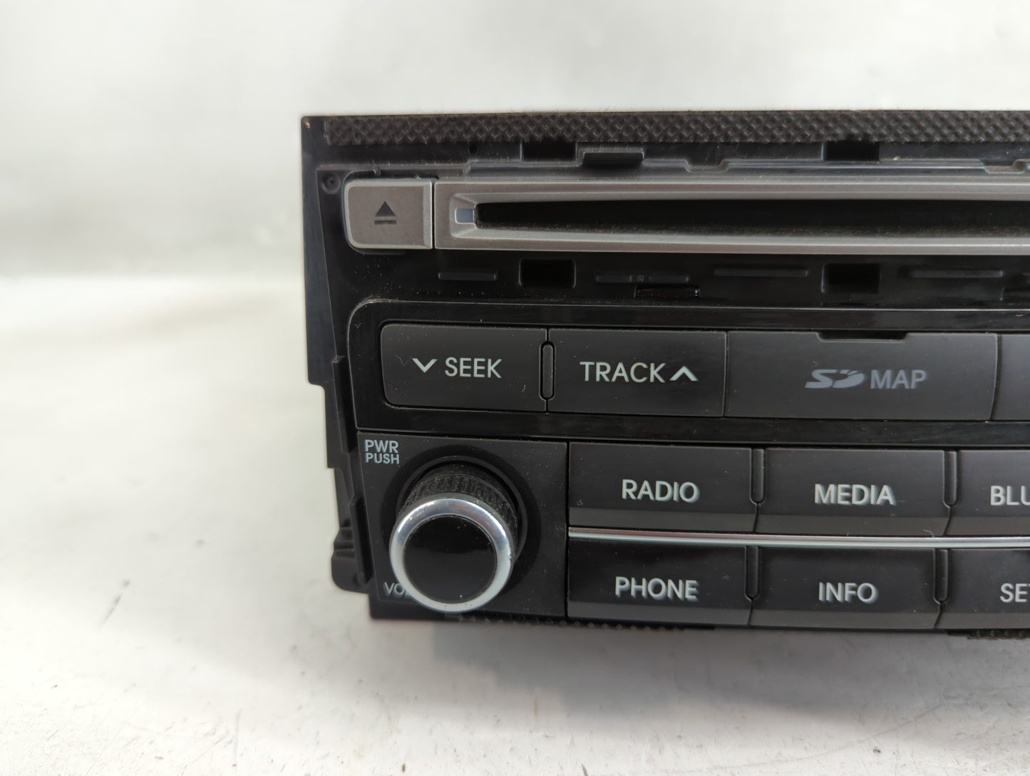 2015-2017 Hyundai Azera Radio AM FM Cd Player Receiver Replacement P/N:96560-3V531VD4 Fits Fits 2015 2016 2017 OEM Used Auto