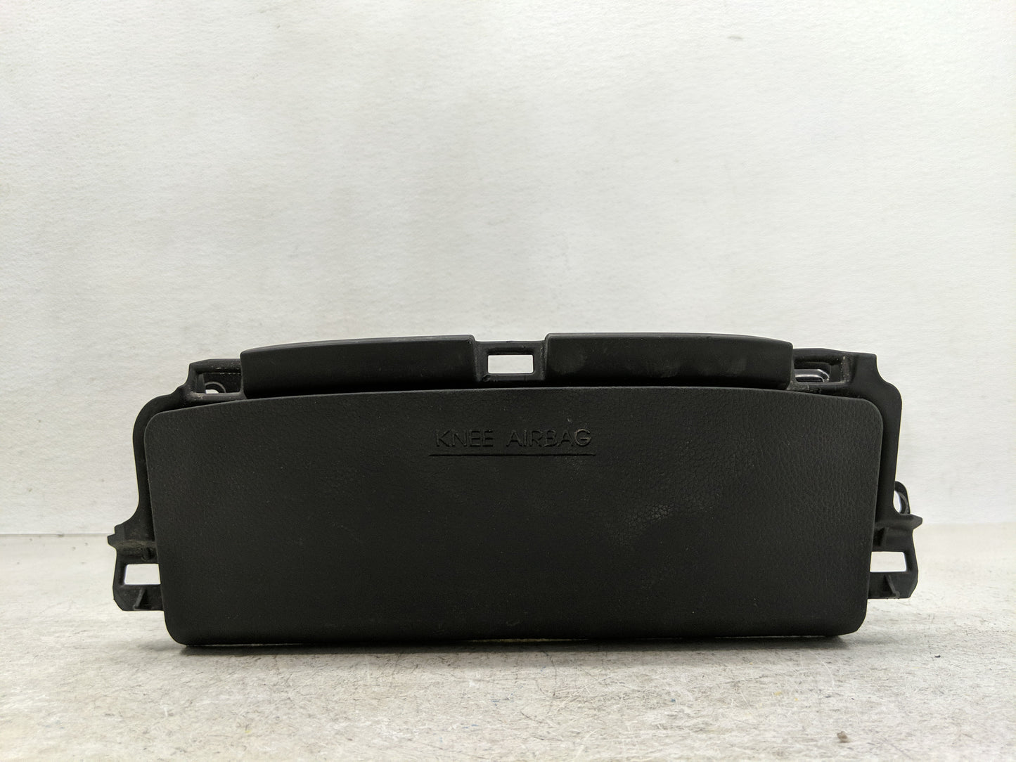 2012-2017 Hyundai Azera Air Bag Driver Left Knee OEM P/N:56970-3V500RY Fits Fits 2012 2016 2017 OEM Used Auto Parts - Oemuse