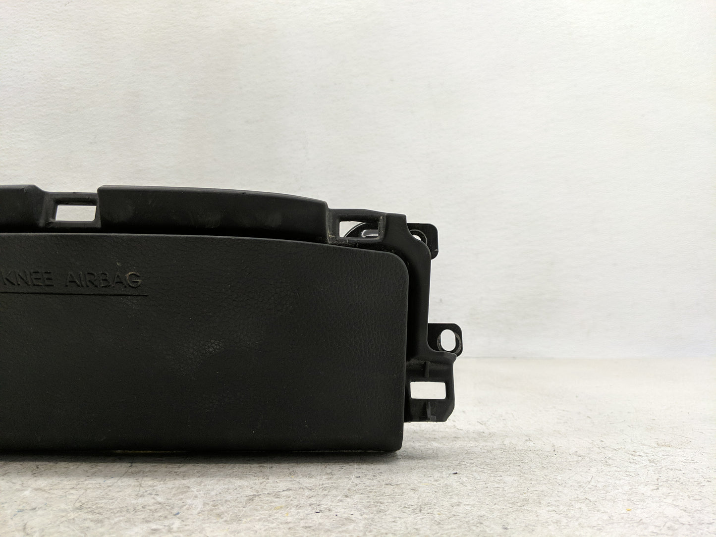 2012-2017 Hyundai Azera Air Bag Driver Left Knee OEM P/N:56970-3V500RY Fits Fits 2012 2016 2017 OEM Used Auto Parts - Oemuse