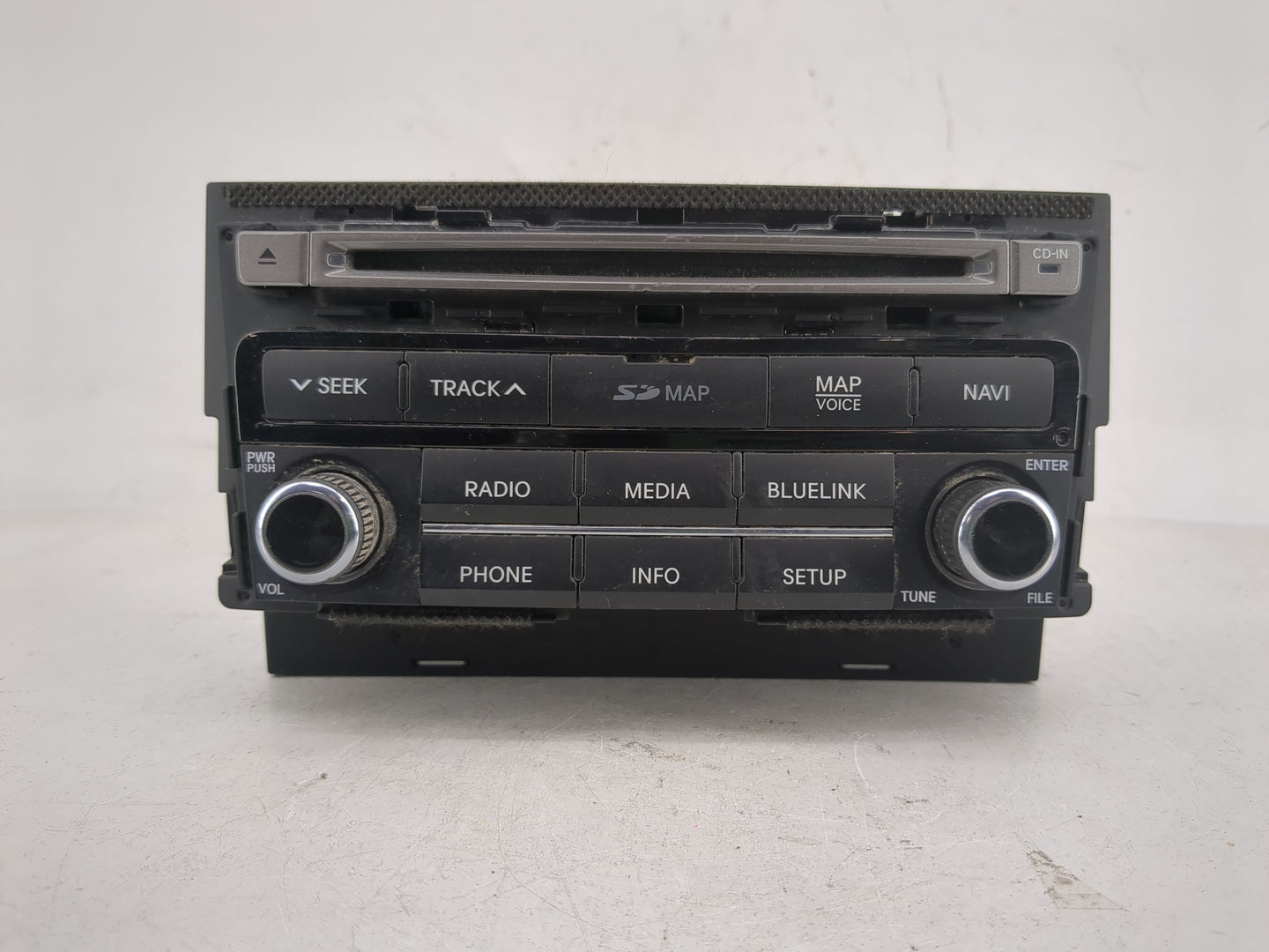 2015-2017 Hyundai Azera Radio AM FM Cd Player Receiver Replacement P/N:96560-3V531VD4 Fits Fits 2015 2016 2017 OEM Used Auto