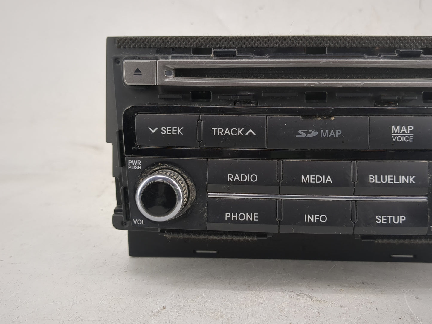 2015-2017 Hyundai Azera Radio AM FM Cd Player Receiver Replacement P/N:96560-3V531VD4 Fits Fits 2015 2016 2017 OEM Used Auto