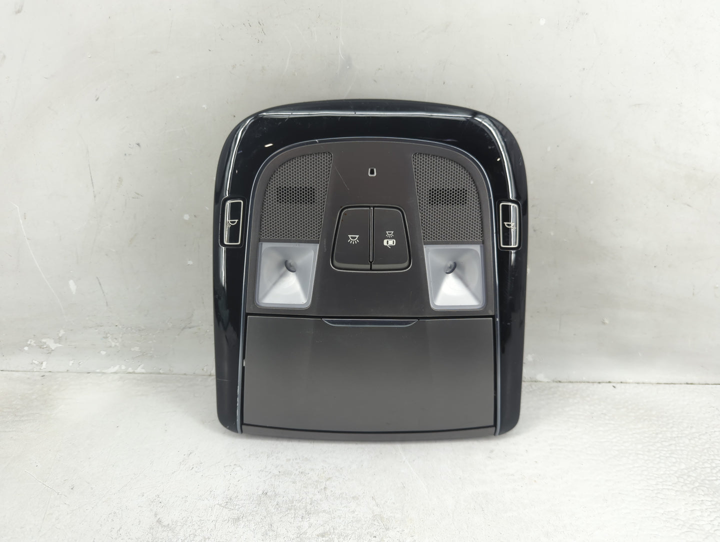2016 Hyundai Azera Overhead Roof Console - Oemusedautoparts1.com
