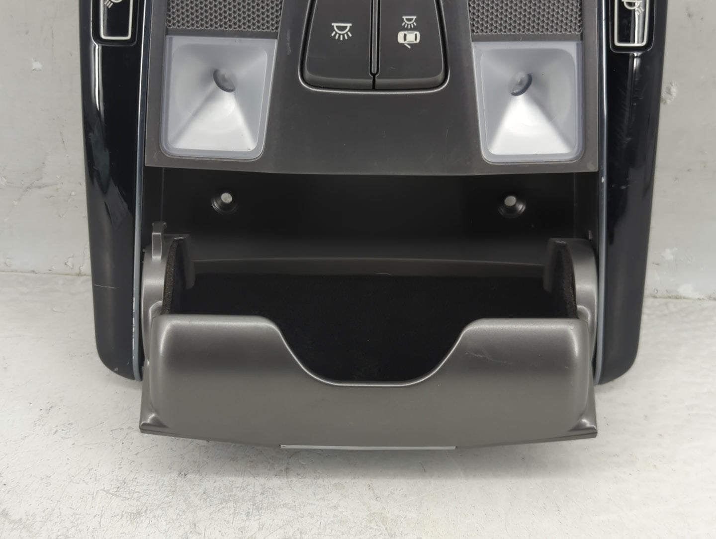 2016 Hyundai Azera Overhead Roof Console - Oemusedautoparts1.com
