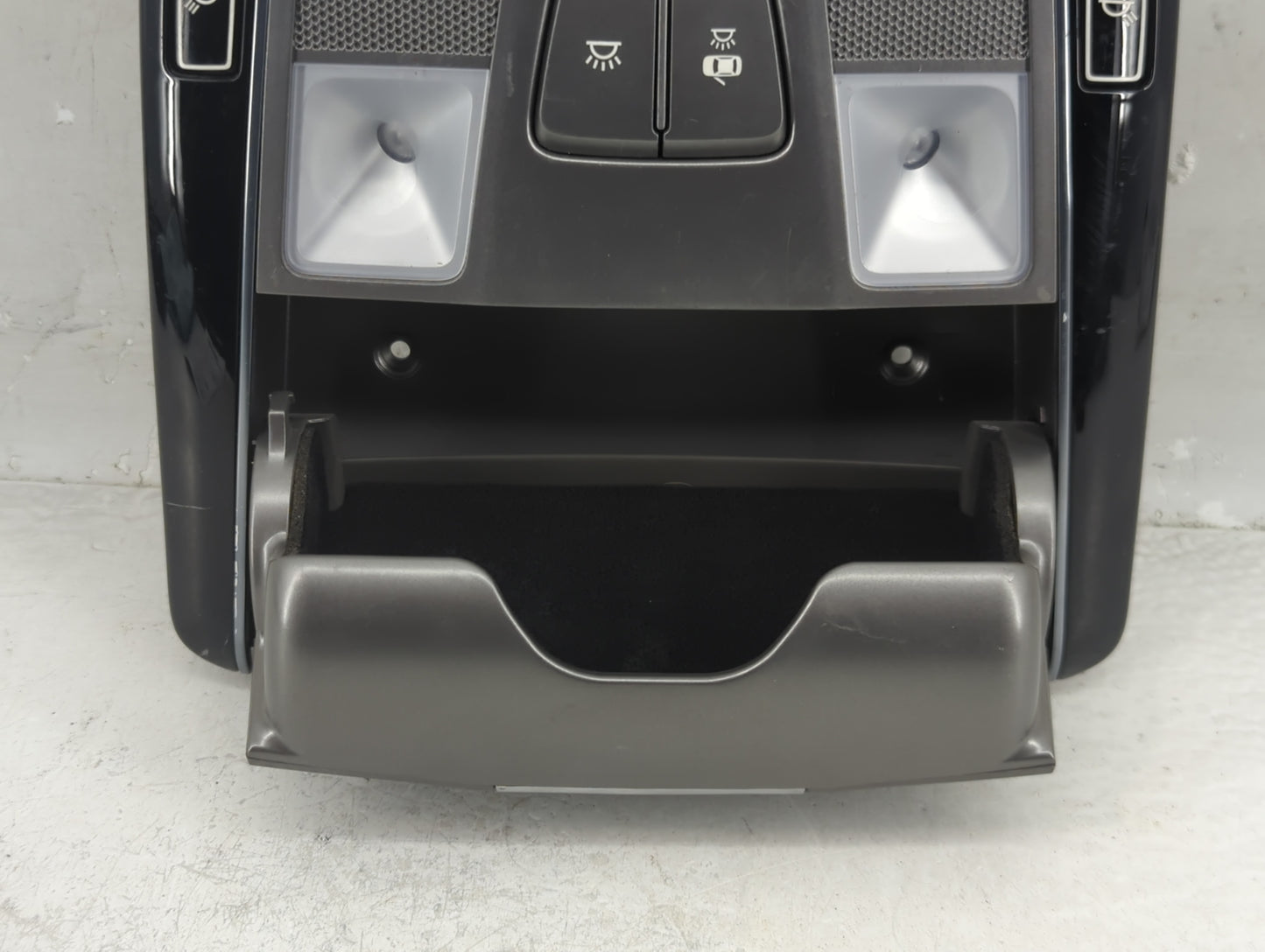 2016 Hyundai Azera Overhead Roof Console - Oemusedautoparts1.com