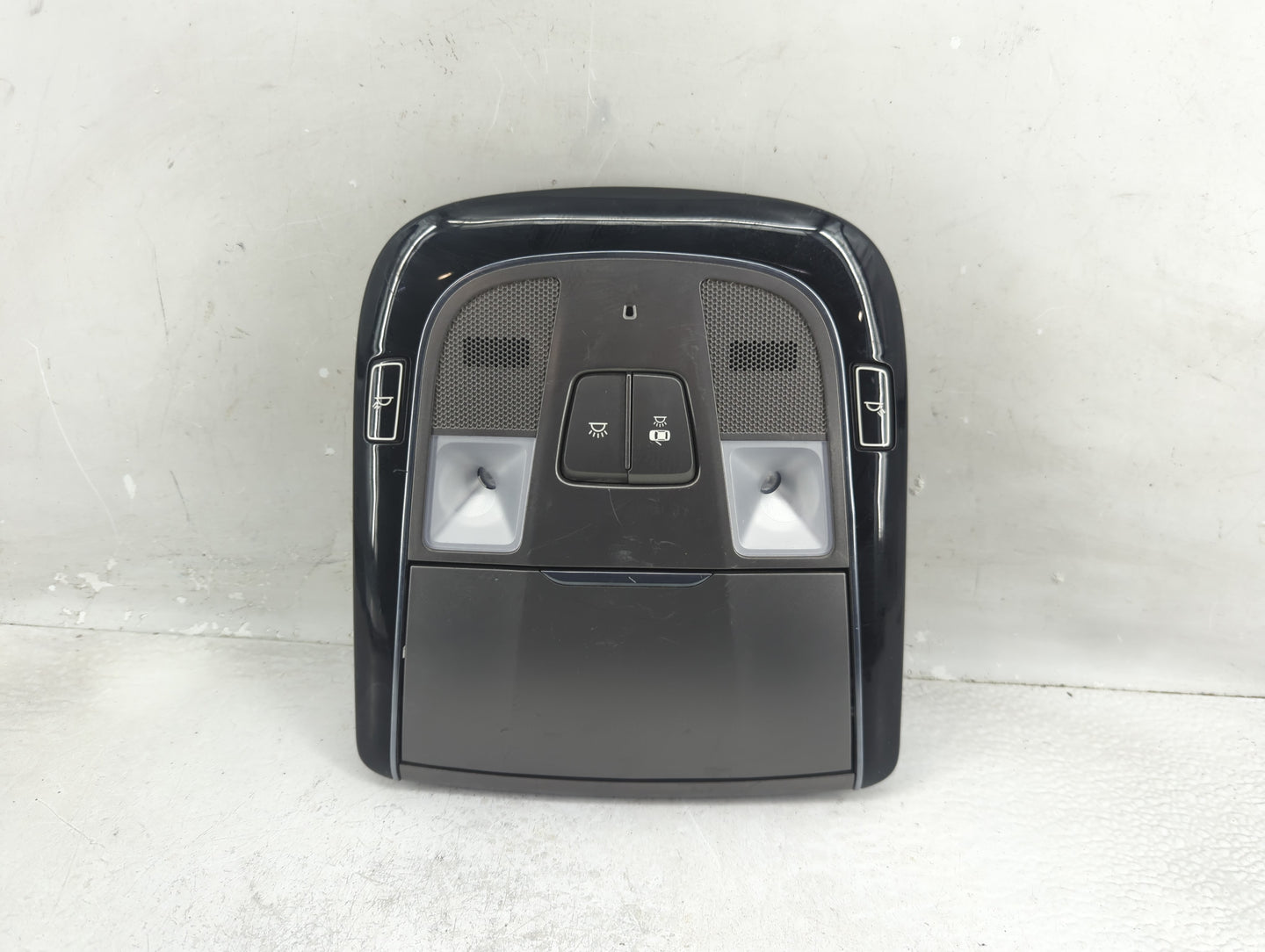 2016 Hyundai Azera Overhead Roof Console - Oemusedautoparts1.com