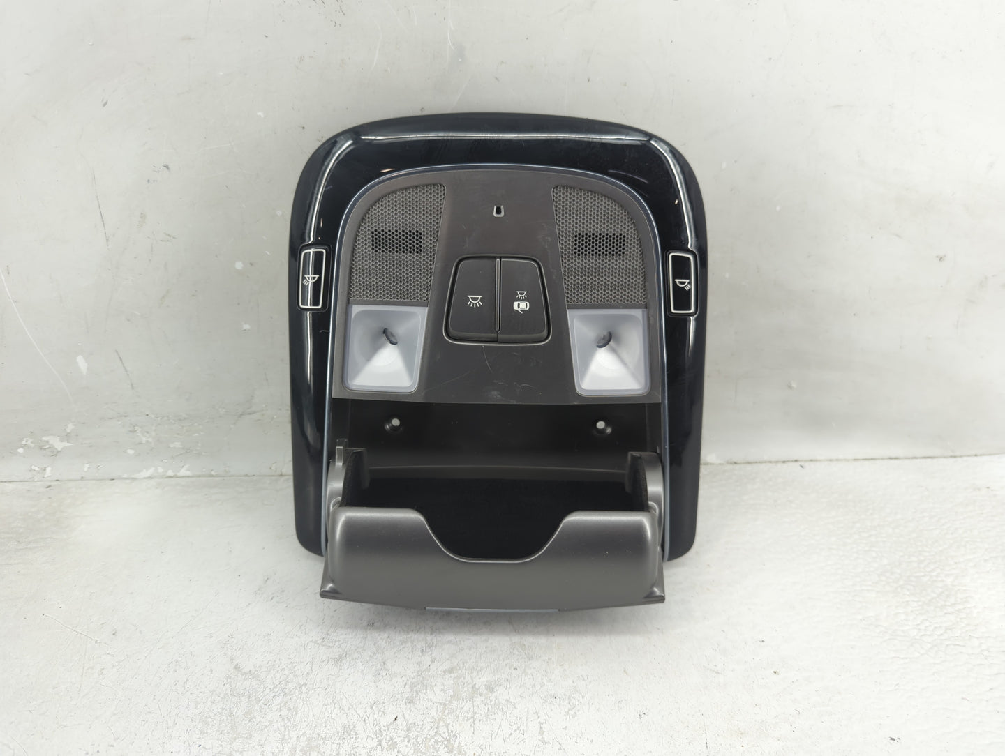 2016 Hyundai Azera Overhead Roof Console - Oemusedautoparts1.com