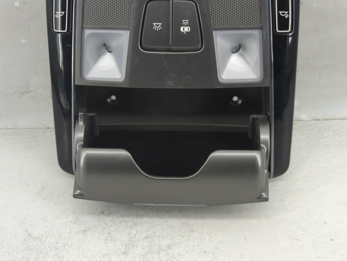 2016 Hyundai Azera Overhead Roof Console - Oemusedautoparts1.com