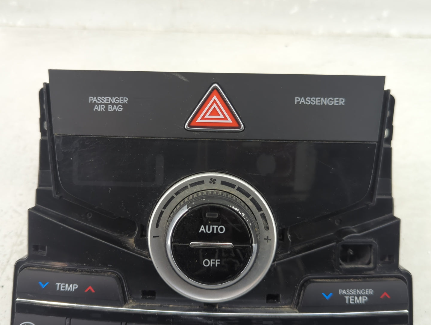 2015-2017 Hyundai Azera Climate Control Module Temperature AC/Heater Replacement P/N:97250-3VGB0 Fits Fits 2015 2016 2017 OE