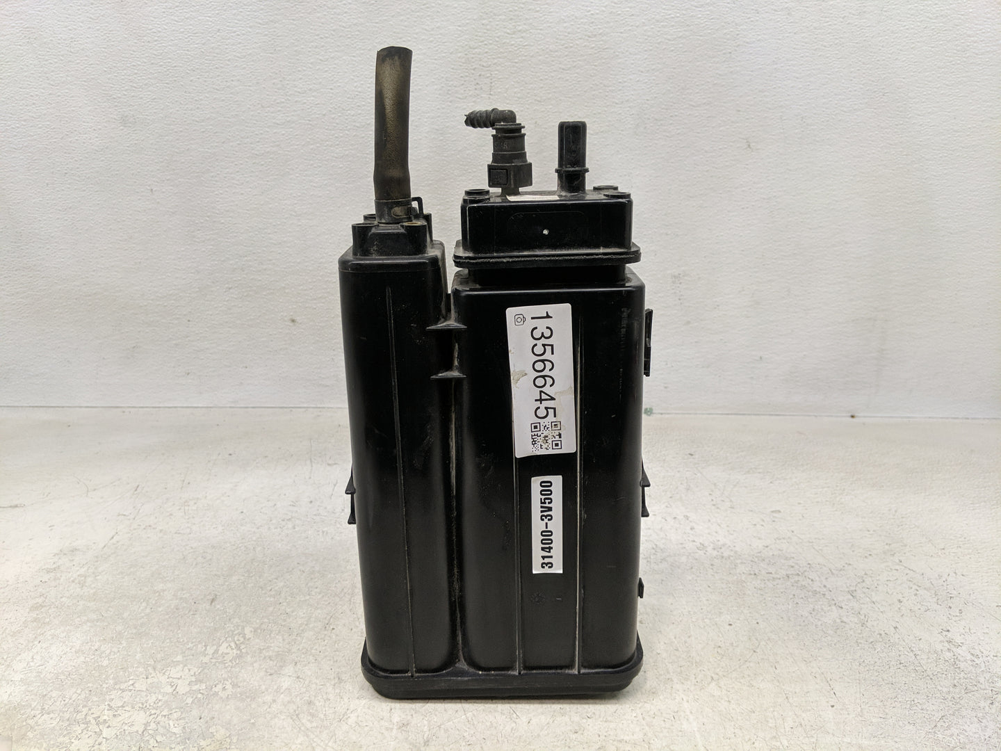 2016 Hyundai Azera Fuel Vapor Charcoal Canister - Oemusedautoparts1.com
