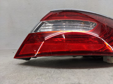 2012-2017 Hyundai Azera Tail Light Assembly Passenger Right OEM P/N:92404-3V01 Fits Fits 2012 2013 2014 2015 2016 2017 OEM Used Auto Parts