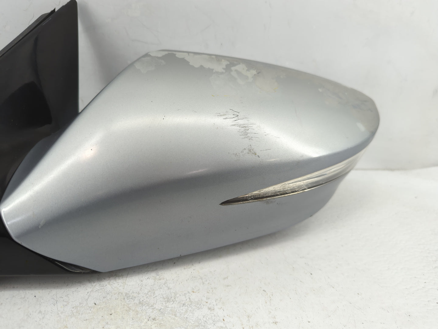 2015-2017 Hyundai Azera Driver Side View Mirror - Left Door Mirror OEM Used - Oemusedautoparts1.com