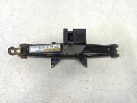 2016 Hyundai Azera Spare Scissor Car Jack 1390162 - Oemusedautoparts1.com