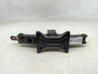 2016 Hyundai Azera Spare Scissor Car Jack 1390162 - Oemusedautoparts1.com