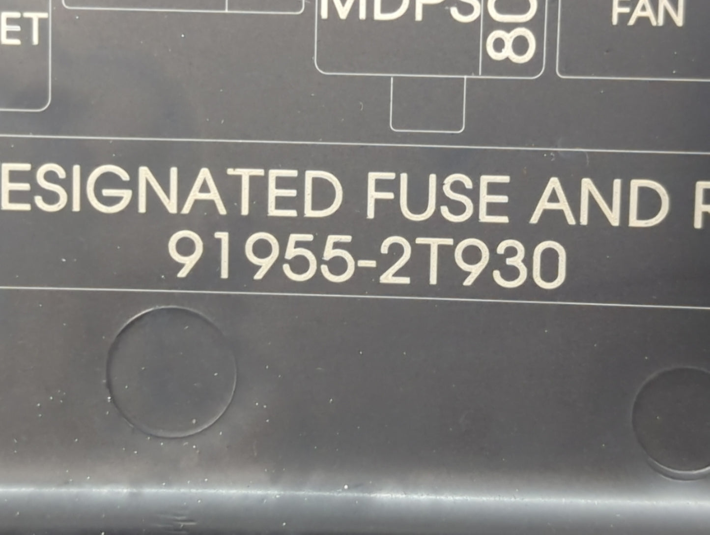 2015-2017 Hyundai Azera Fusebox Fuse Box Panel Relay Module P/N:91955-2T930 Fits Fits 2015 2016 2017 OEM Used Auto Parts - O