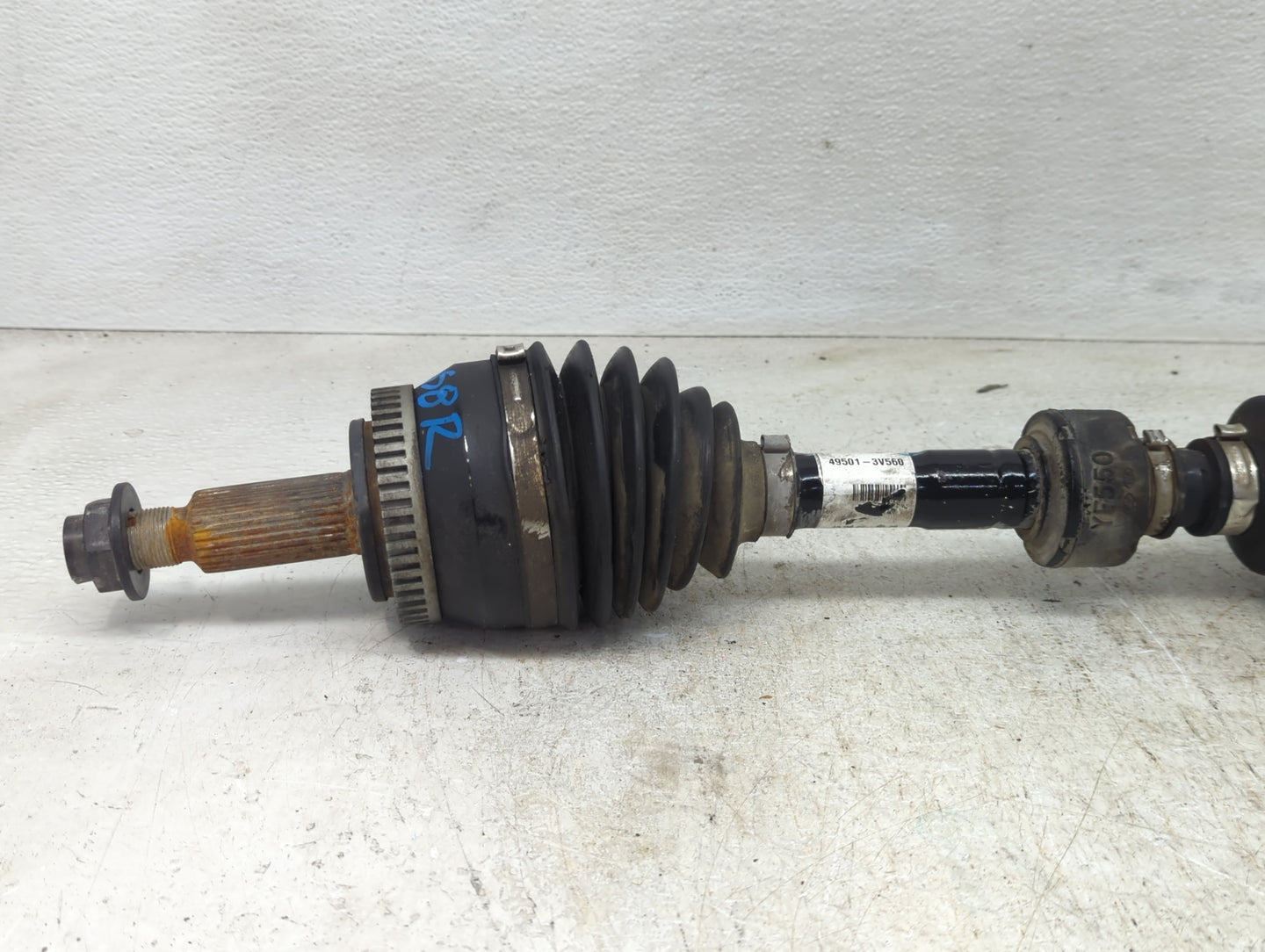 2013-2017 Hyundai Azera Axle Shaft Front Passenger Cv C/v - Oemusedautoparts1.com