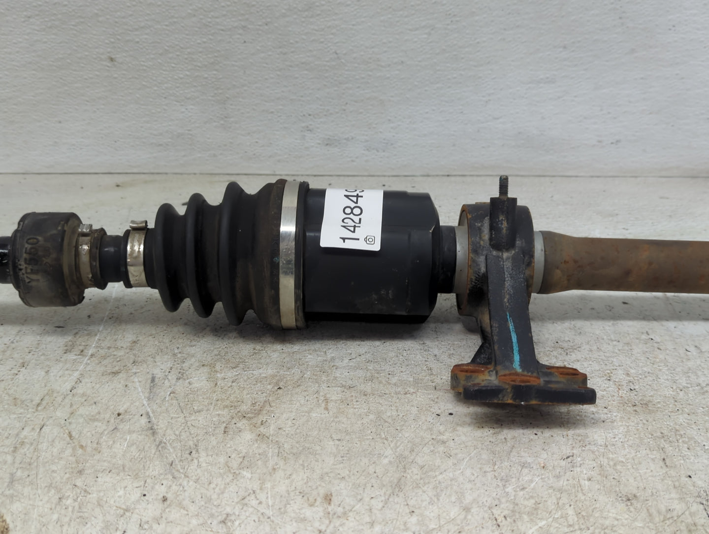 2013-2017 Hyundai Azera Axle Shaft Front Passenger Cv C/v - Oemusedautoparts1.com