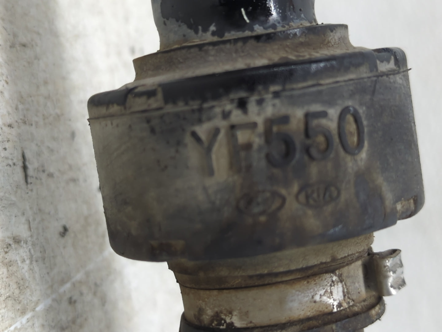 2013-2017 Hyundai Azera Axle Shaft Front Passenger Cv C/v - Oemusedautoparts1.com